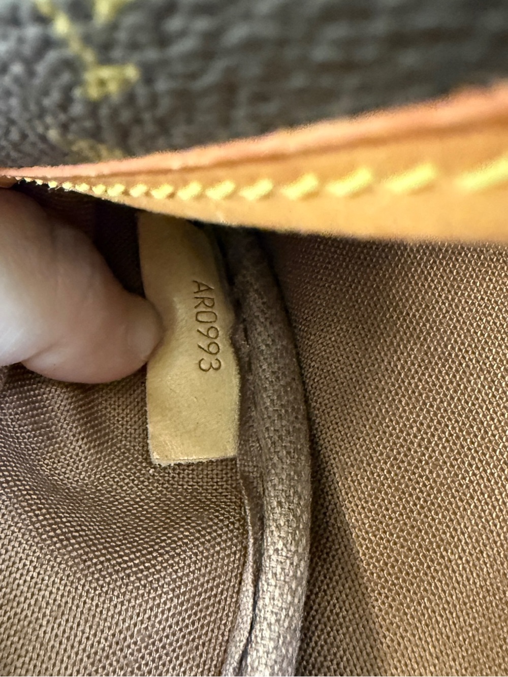 Louis Vuitton Monogram Canvas Messenger Bag with Tan Trim - Picture 7 of 14